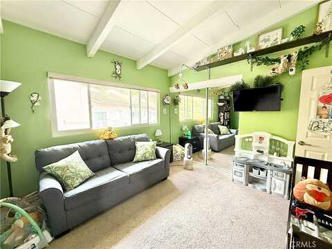 Hillhurst, LAGUNA NIGUEL, CA 92677