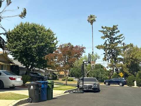 Burton, CANOGA PARK, CA 91304