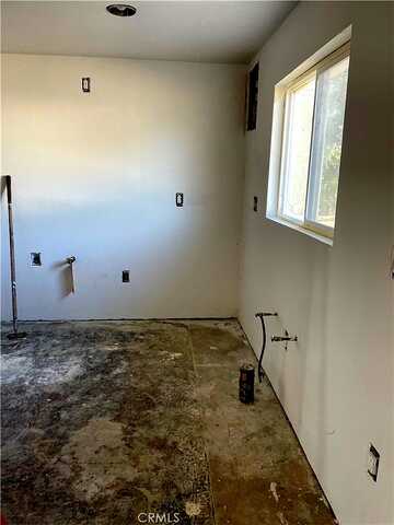 Avenue B, CALIMESA, CA 92320