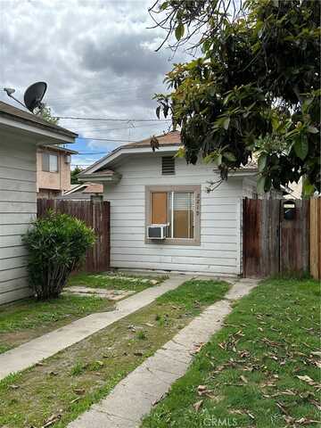 Chestnut, LONG BEACH, CA 90806