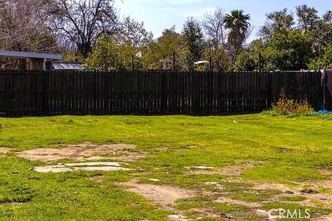 Vine, HIGHLAND, CA 92346