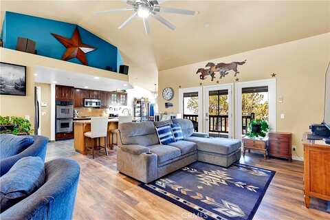 Desert View, PINON HILLS, CA 92372