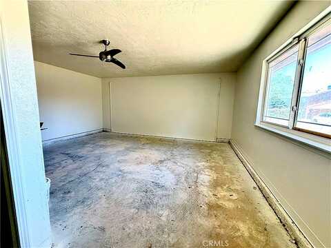 Olive, HESPERIA, CA 92345