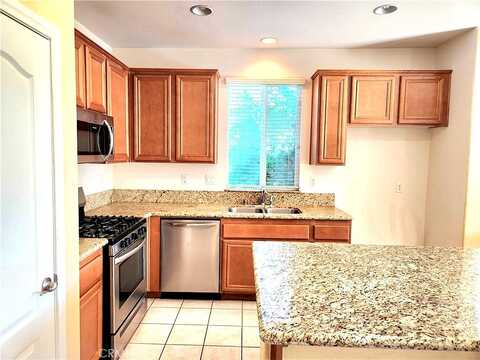 Spectra, LAKE ELSINORE, CA 92530