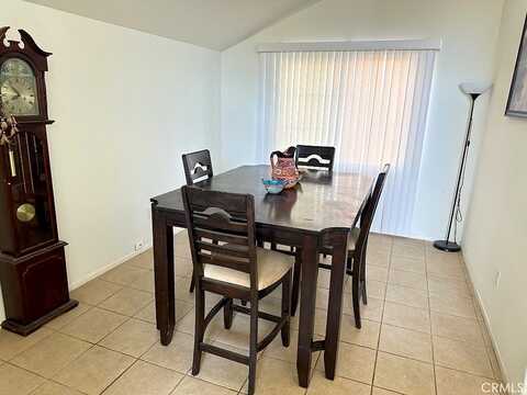Pertano, HEMET, CA 92543
