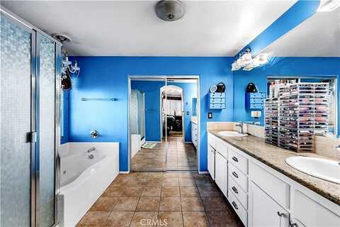 Jade, LANCASTER, CA 93536