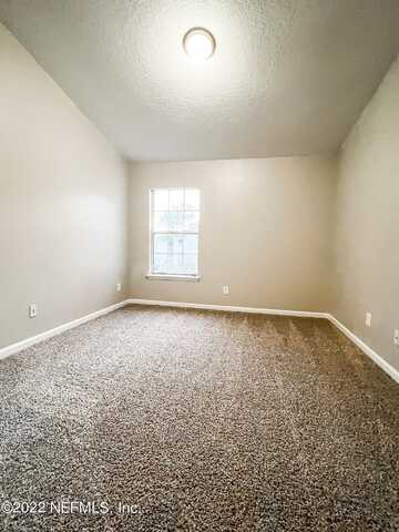 Stone Pond, JACKSONVILLE, FL 32224