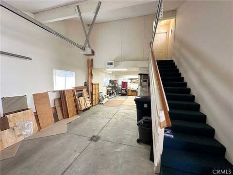 Riverside, SUGARLOAF, CA 92386