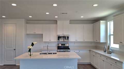 Moonshimmer, HEMET, CA 92543
