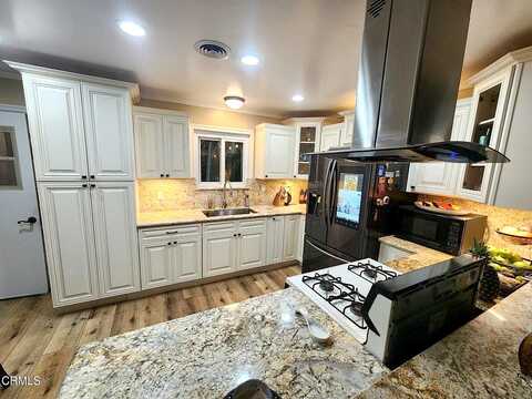 Morris, OXNARD, CA 93030