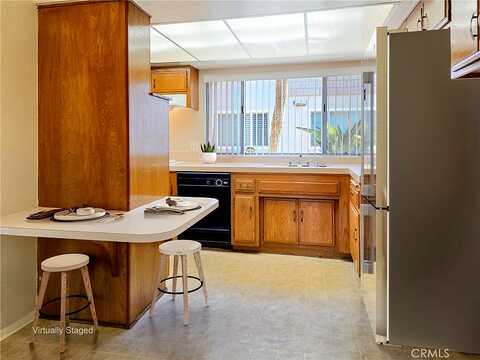 Van Ness, TORRANCE, CA 90504