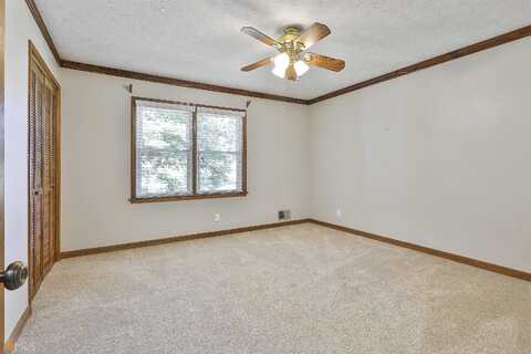 Redwood, FAYETTEVILLE, GA 30214
