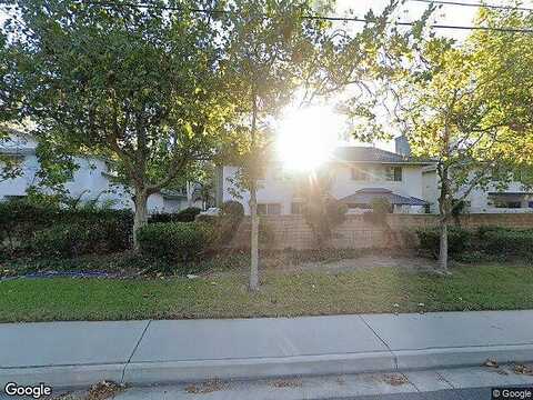 Calle Hermosa, THOUSAND OAKS, CA 91360