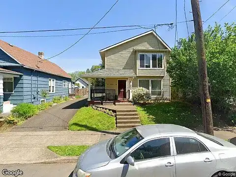 Grand, PORTLAND, OR 97212