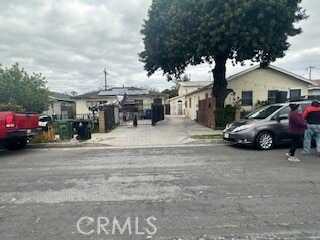 Colon, WILMINGTON, CA 90744