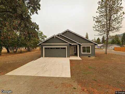 Garden Rd, Oakridge, OR 97463