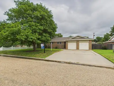 329 Coronado Street, Fritch, TX 79036