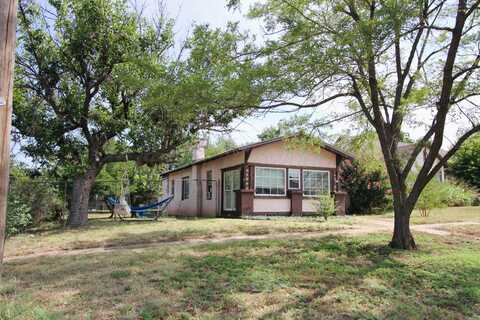810 N N wall Street, Shamrock, TX 79095