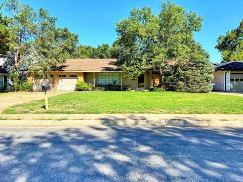 1605 S Eton Street, Perryton, TX 79070