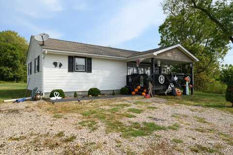 48328 Tornado Road, Racine, OH 45771