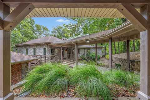 10 Spring Valley RD, Bentonville, AR 72712