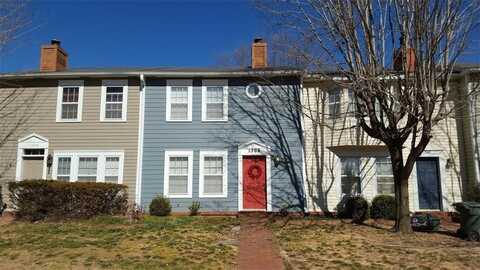 1366 E Masonic DR, Fayetteville, AR 72703