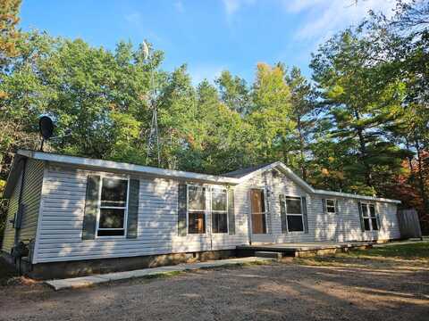 225 Popps Road, Mio, MI 48647