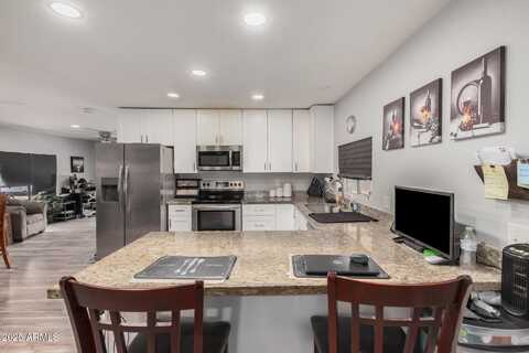 201 S GREENFIELD Road, Mesa, AZ 85206