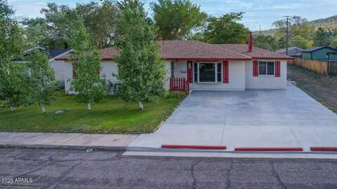 407 S 7TH Street, Williams, AZ 86046