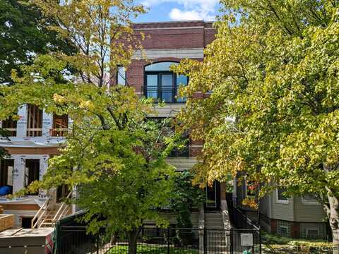 3822 N. DAMEN Avenue, Chicago, IL 60618