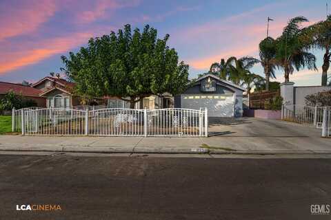 2139 Summer Drive, Delano, CA 93215