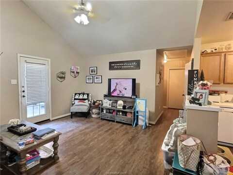 932 Sun Meadow Street, College Station, TX 77845