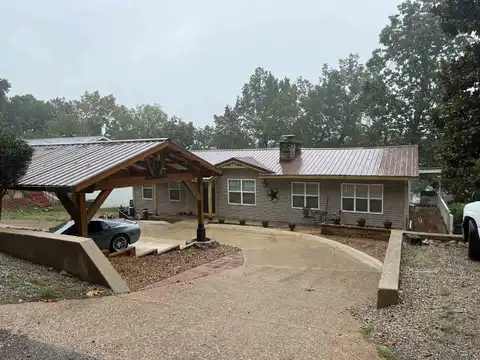 129 W Lakeshore Drive, Cherokee Village, AR 72529