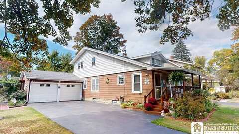 8 Southland Avenue, Best, NY 14750