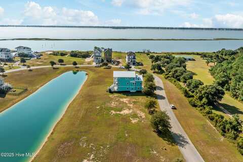 335 Kensington Place, Newport, NC 28570