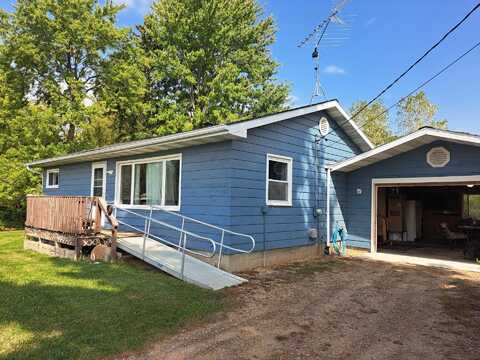 120 Birchwood, Clare, MI 48617