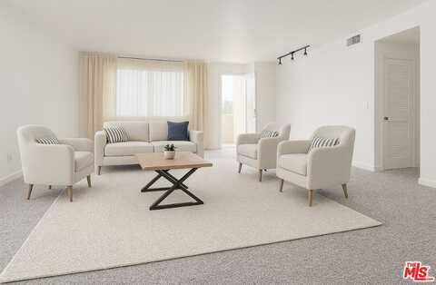 13941 Sherman Way, Van Nuys, CA 91405