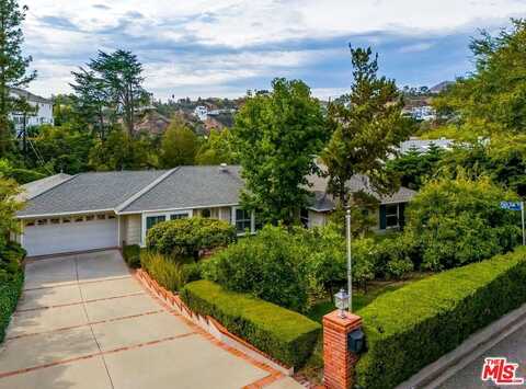 2541 Park Oak Dr, Los Angeles, CA 90068