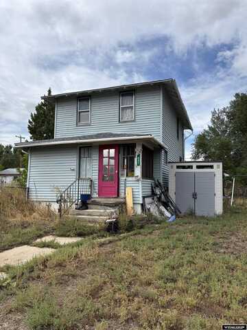 621 S 2nd Street, Glenrock, WY 82637