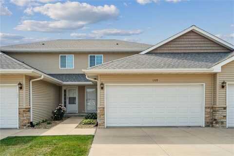 1229 Honey Creek Way NE, Cedar Rapids, IA 52402