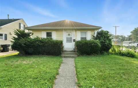 1301 11th Street NW, Cedar Rapids, IA 52405