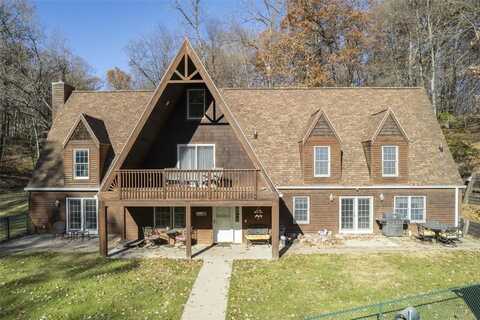3098 Sandy Beach Road NE, Solon, IA 52333