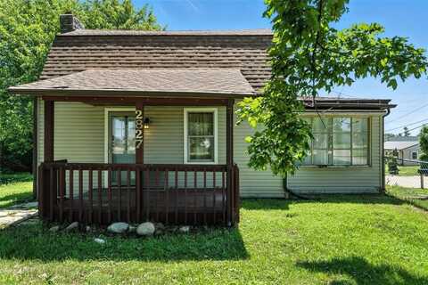 2827 Wilson Avenue SW, Cedar Rapids, IA 52404