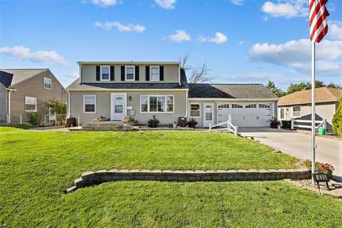 635 37th Street NE, Cedar Rapids, IA 52402