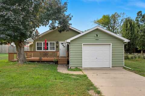 431 30th St Drive SE, Cedar Rapids, IA 52403