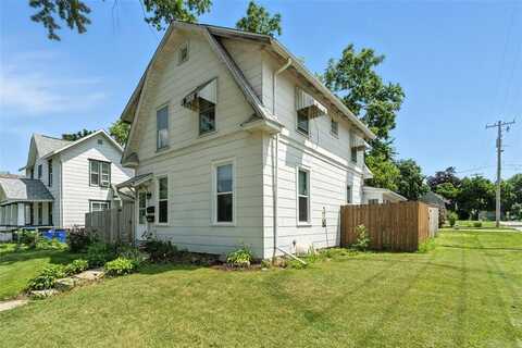 1007 11th Street, Marion, IA 52302