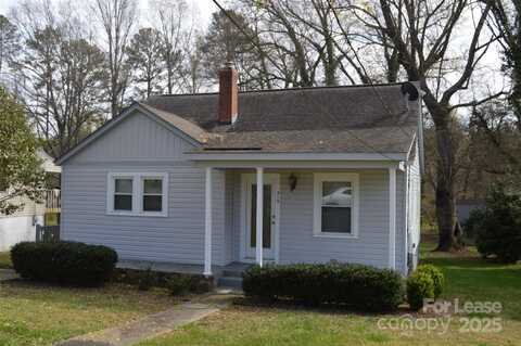 313 W Bingham Street, Statesville, NC 28677