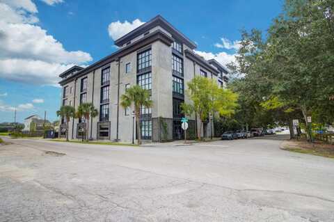 1 Cool Blow Street, Charleston, SC 29403