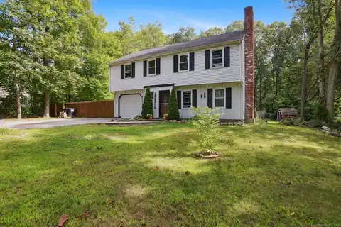 26 Longate Road, Clinton, CT 06413