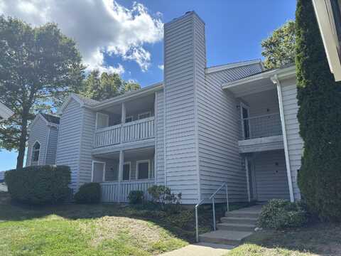110 Leafwood Lane, Groton, CT 06340